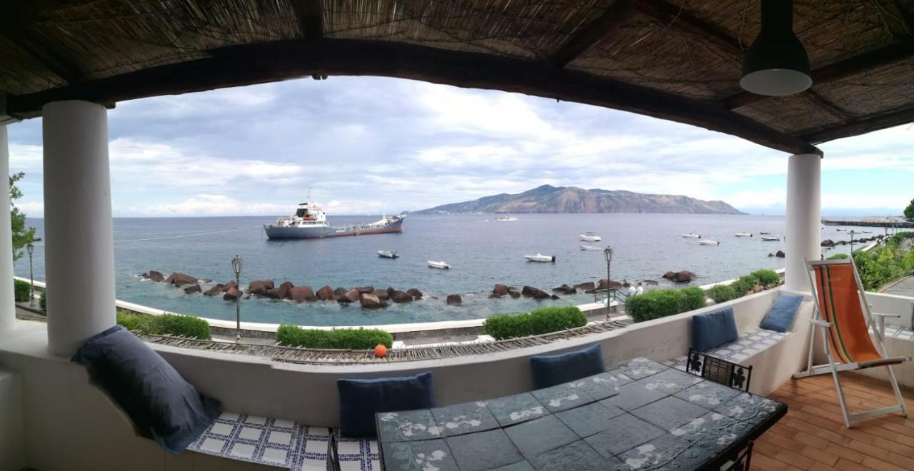Апартаменты La Terrazza Sul Mare Санта-Марина-Салина Экстерьер фото