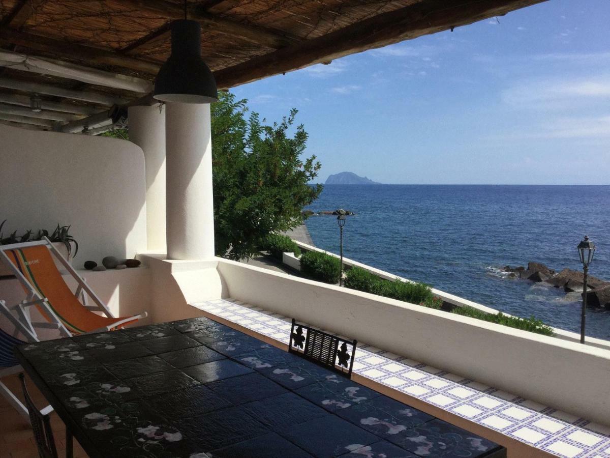 Апартаменты La Terrazza Sul Mare Санта-Марина-Салина Экстерьер фото